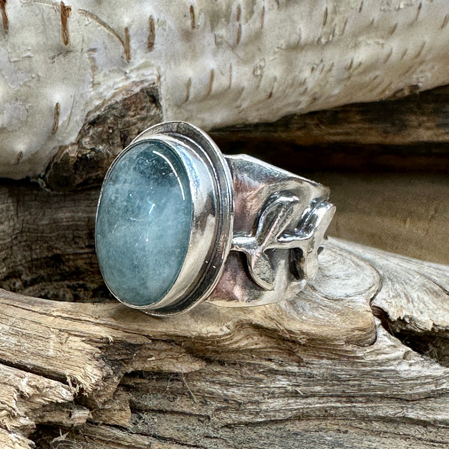 Aquamarine and Ivy Ring